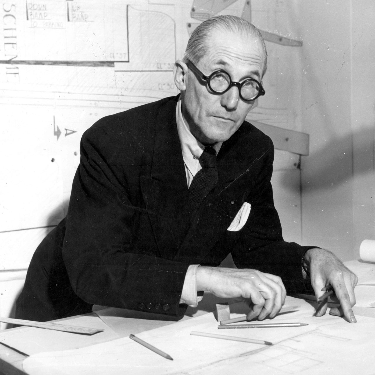 设计师：Le Corbusier