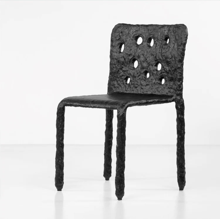 Ztista chair in black