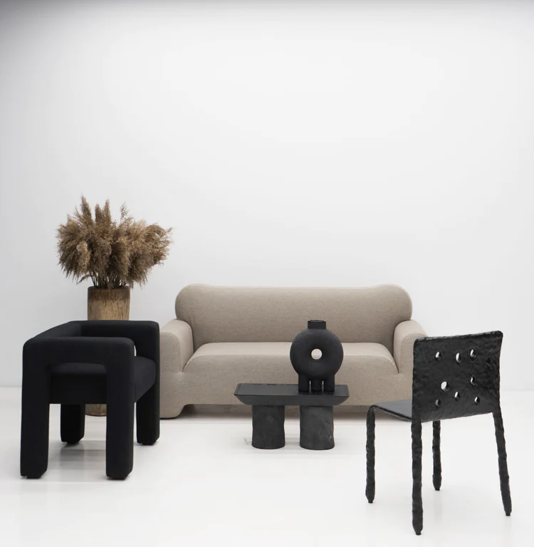 Ztista chair in black